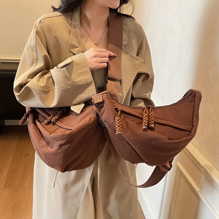 

Oxford Fabric Shoulder Bag New High Capacity Women's Crossbody Messenger Bag Leisure Versatile Shoulder Hobos Bag