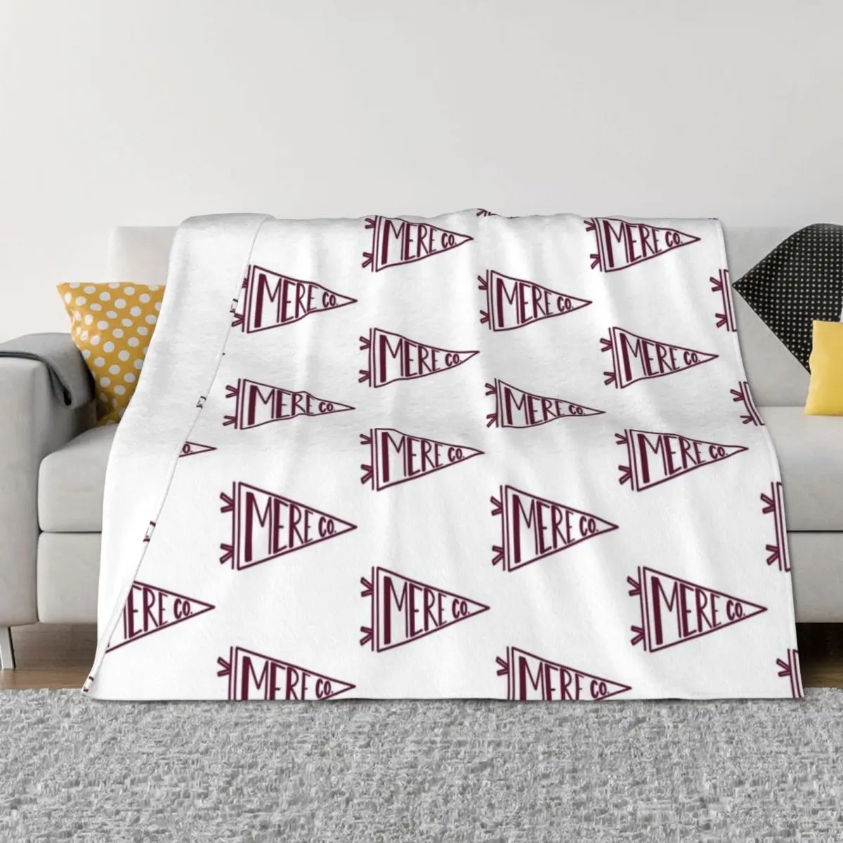 

Meredith College Pennant Flag Throw Blanket sofa bed Vintage Hairy Travel Blankets