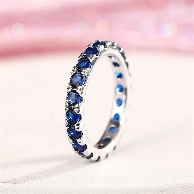 Huitan Single Circle Blue Cubic Zirconia Ring for Female Versatile and Stackable Daily Finger Jewelry for Women Fashion Gift