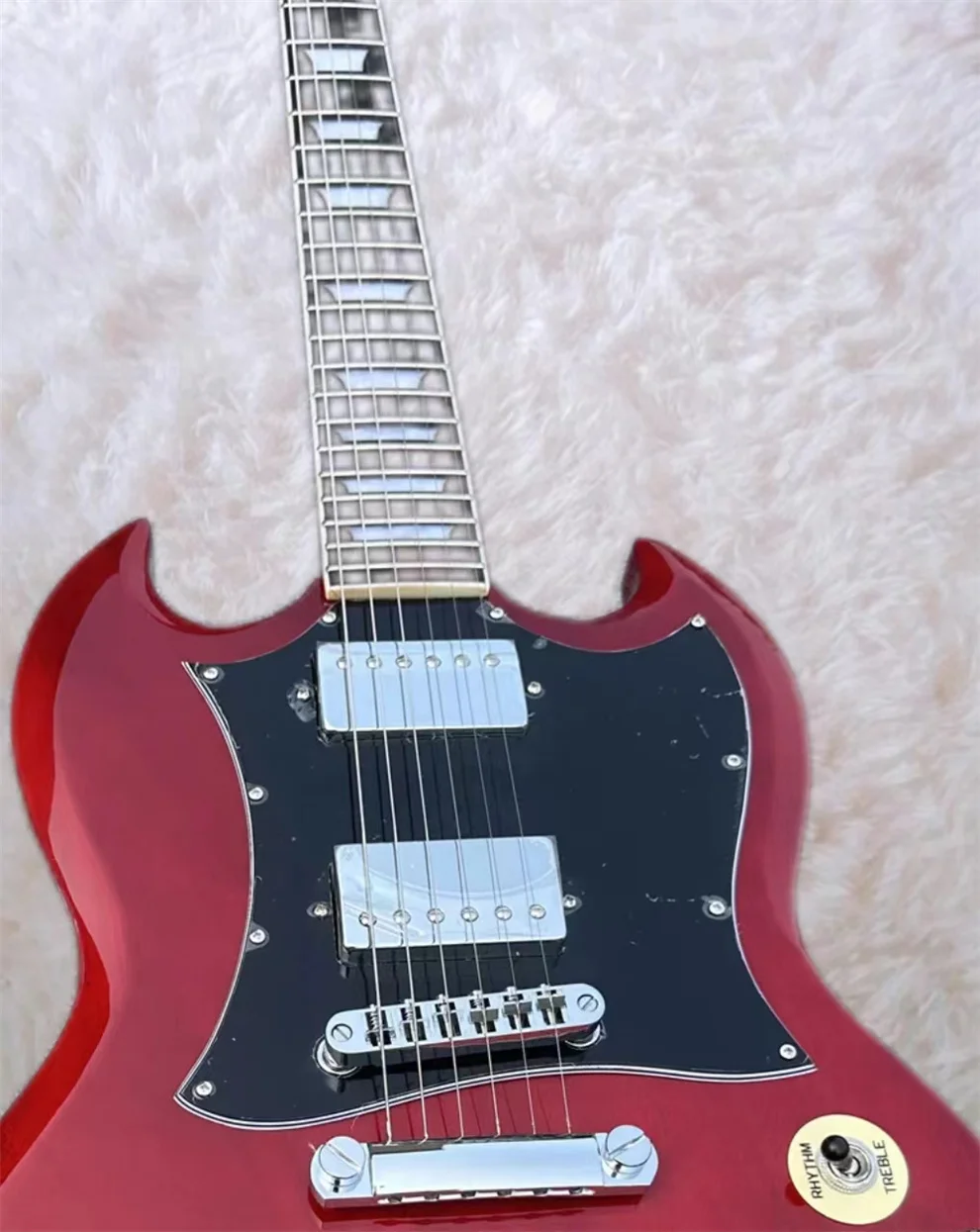 Standard electric guitar, SG, burgundy, shiny, flowerpot inlay