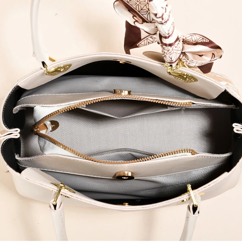 Light Luxury Chinese Style Women's Handbag, 2-Piece Women's Bag Set with Crane Pattern, High-End Designer Brand Women's Bags view 4