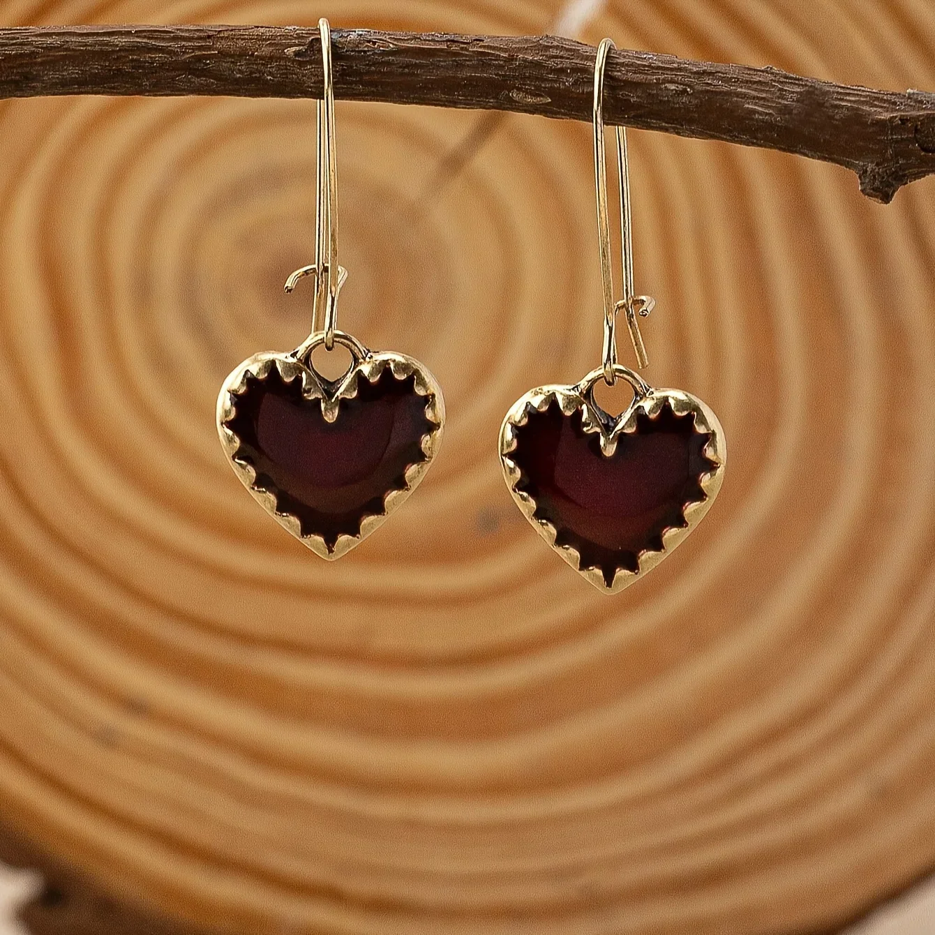 Fashion 1pair Fashion and Retro Heart Pendant Earrings, Versatile and Easy-to-wear, Combine Well with Any Outfit Niche Style Hot