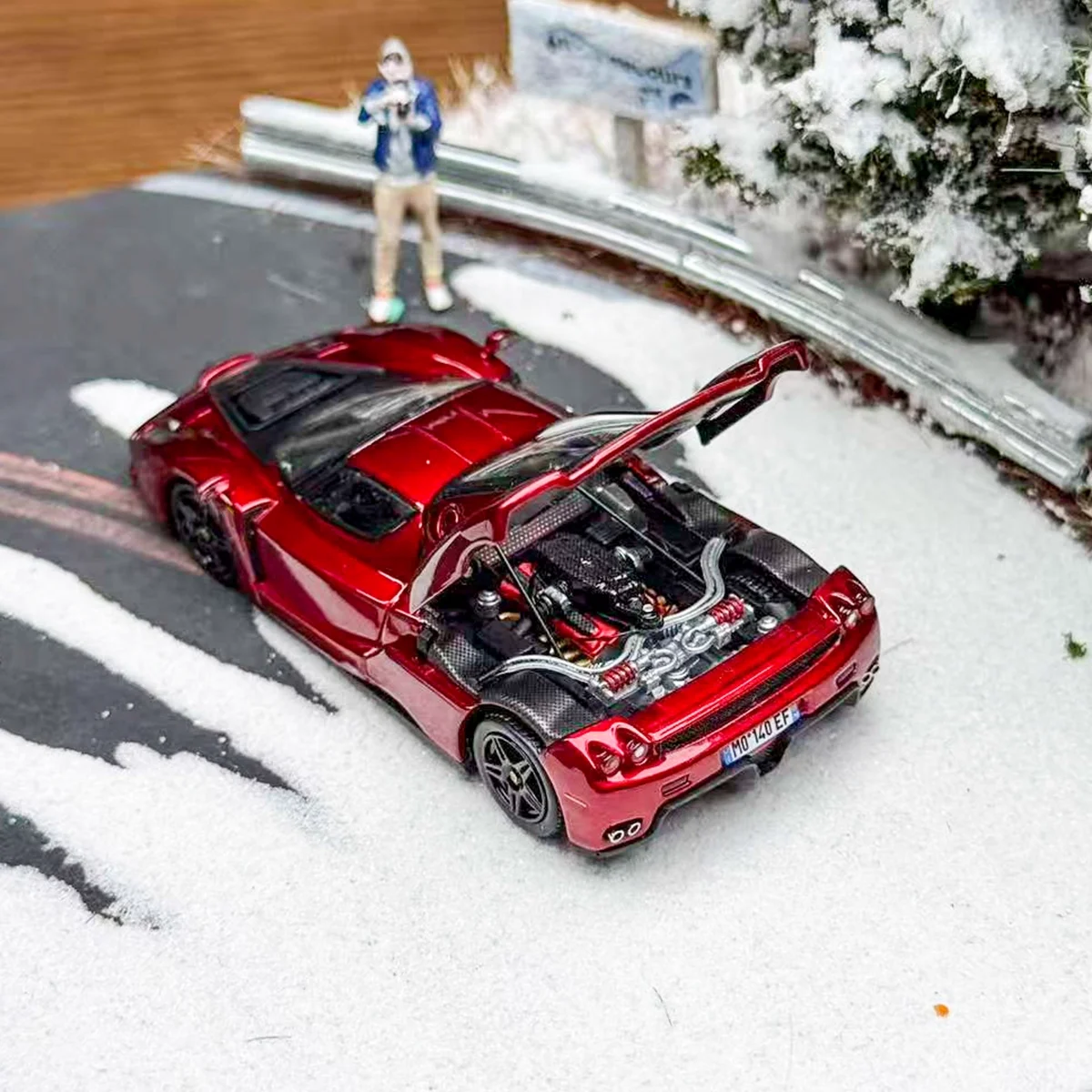 KM1:64 엔조 메탈릭 레드 다이캐스트 한정판 합금 풀 오픈 수집용 자동차 모델