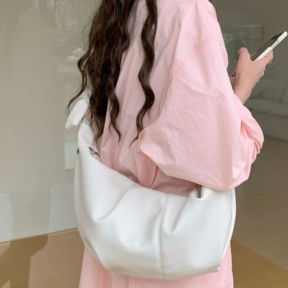 ソフトレザークロワッサンクロスボディバッグヴィンテージ大容量餃子ショルダーバッグ韓国スタイルソリッドカラープリーツホーボスバッグ