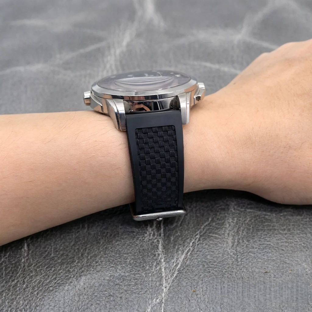 Top FKM Rubber Watch Strap Woven pattern Sports Deployant Watch Band 20mm 21mm 22mm Deployment Quick Release Design