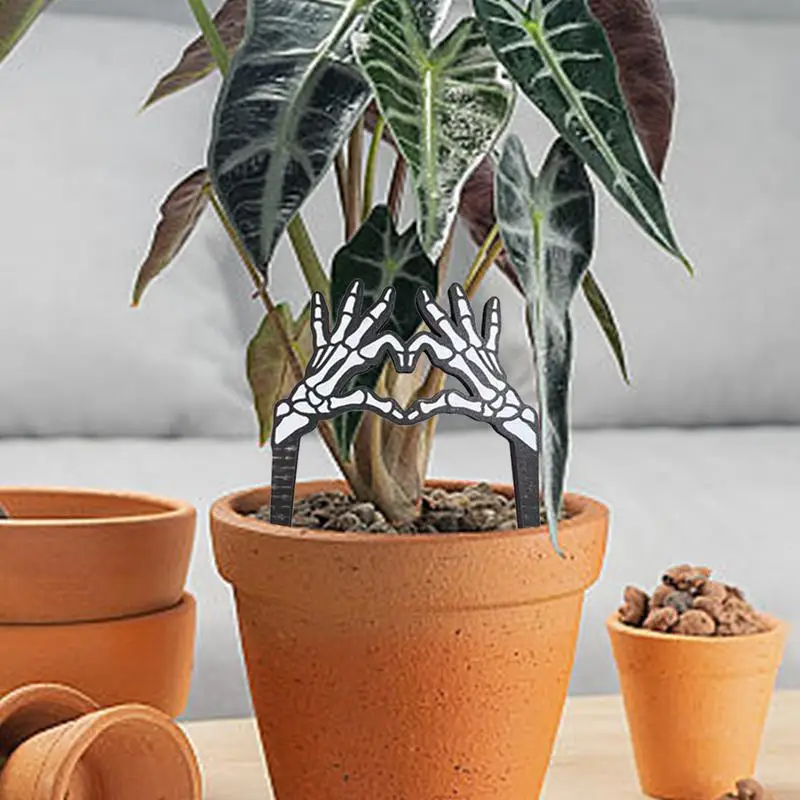 Śmieszne drewniane znaczniki roślin ręka z czaszką kołki sadzarki ozdobne do doniczek miłość gest znak sadzarki Halloween przyjęcie świąteczne znak