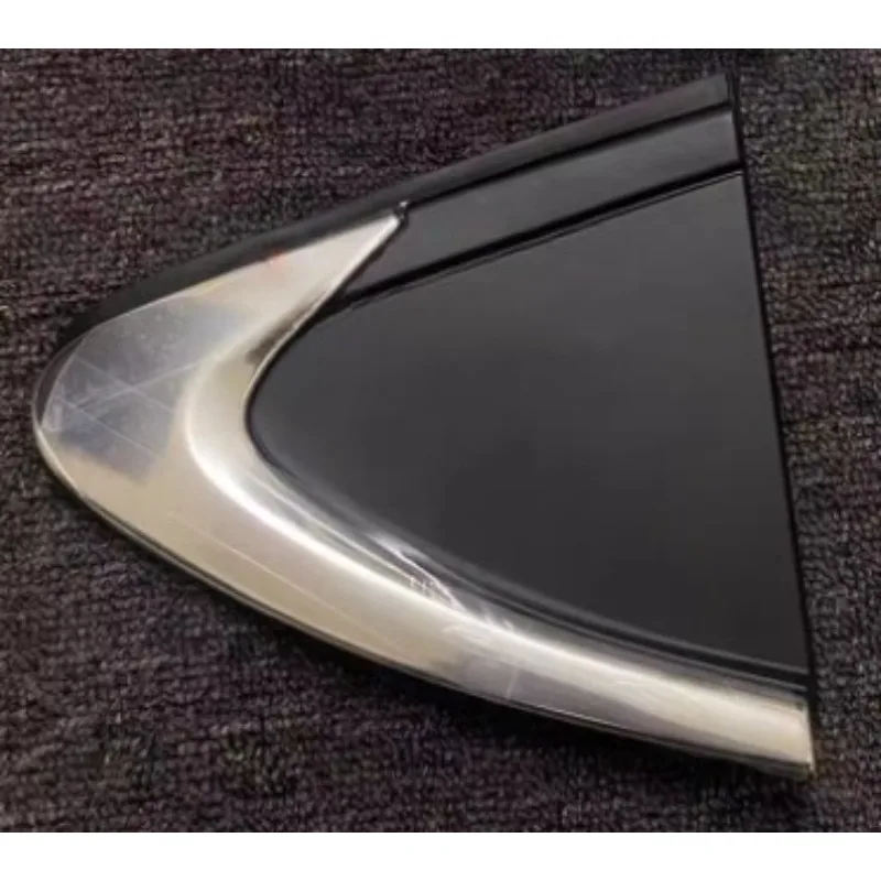 

Декоративная накладка на заднее треугольное окно (левая/правая) для Chevrolet Cruze 2017, внешняя отделка, автомобильная запчасть