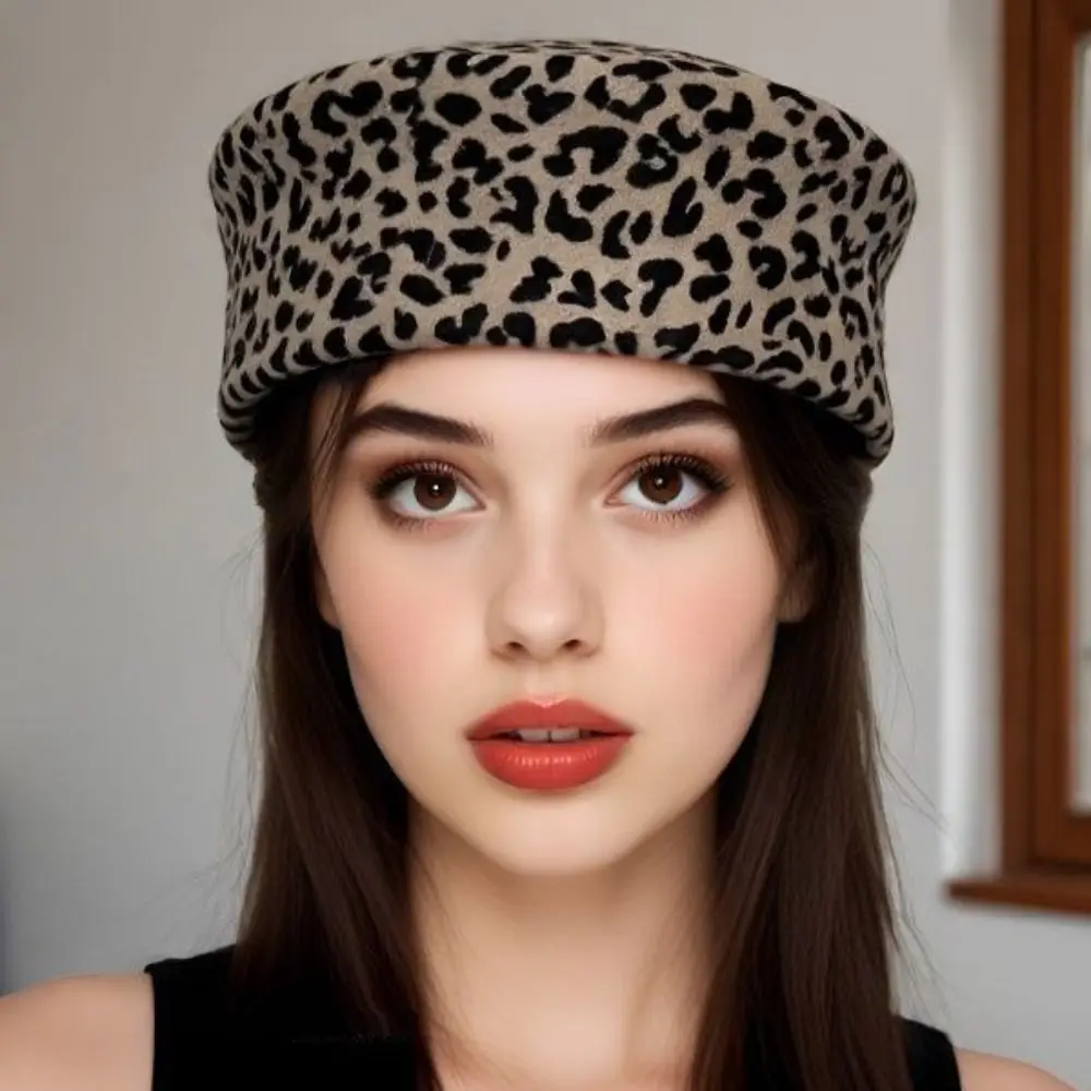 Fashion French Style Pillbox Hat Fedoras Teardrop Beret Hat Solid Color Air Hostess Medicine Box Hat Beach Visor