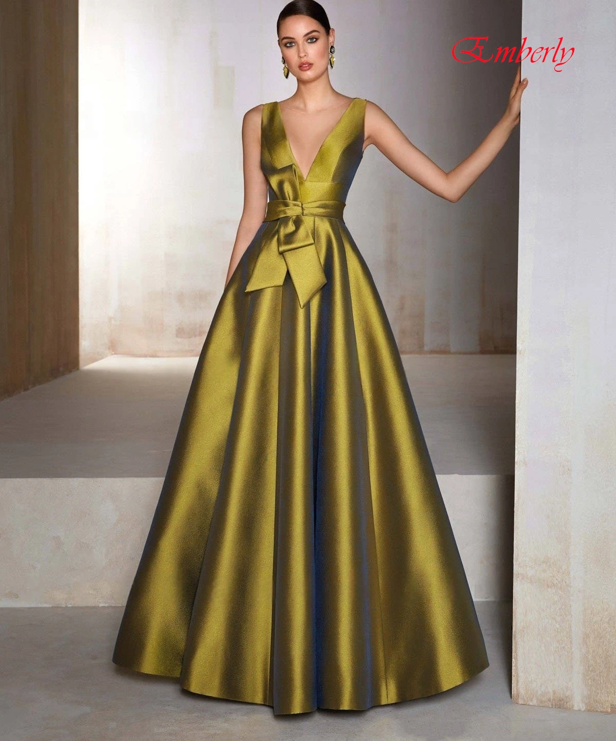 

Customized A-Line V-Neck Elegant Sexy Evening Dress and Temperament Delicate Celebrity Gowns Exquisite Bespoke Occasion Gowns