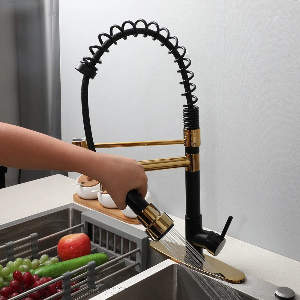 KEMAIDI Black and Gold Kitchen Faucet with Pull-Out Spray 360 Rotatable Spout Hot and Cold Water Mixer Tap Deck Mounted Faucets