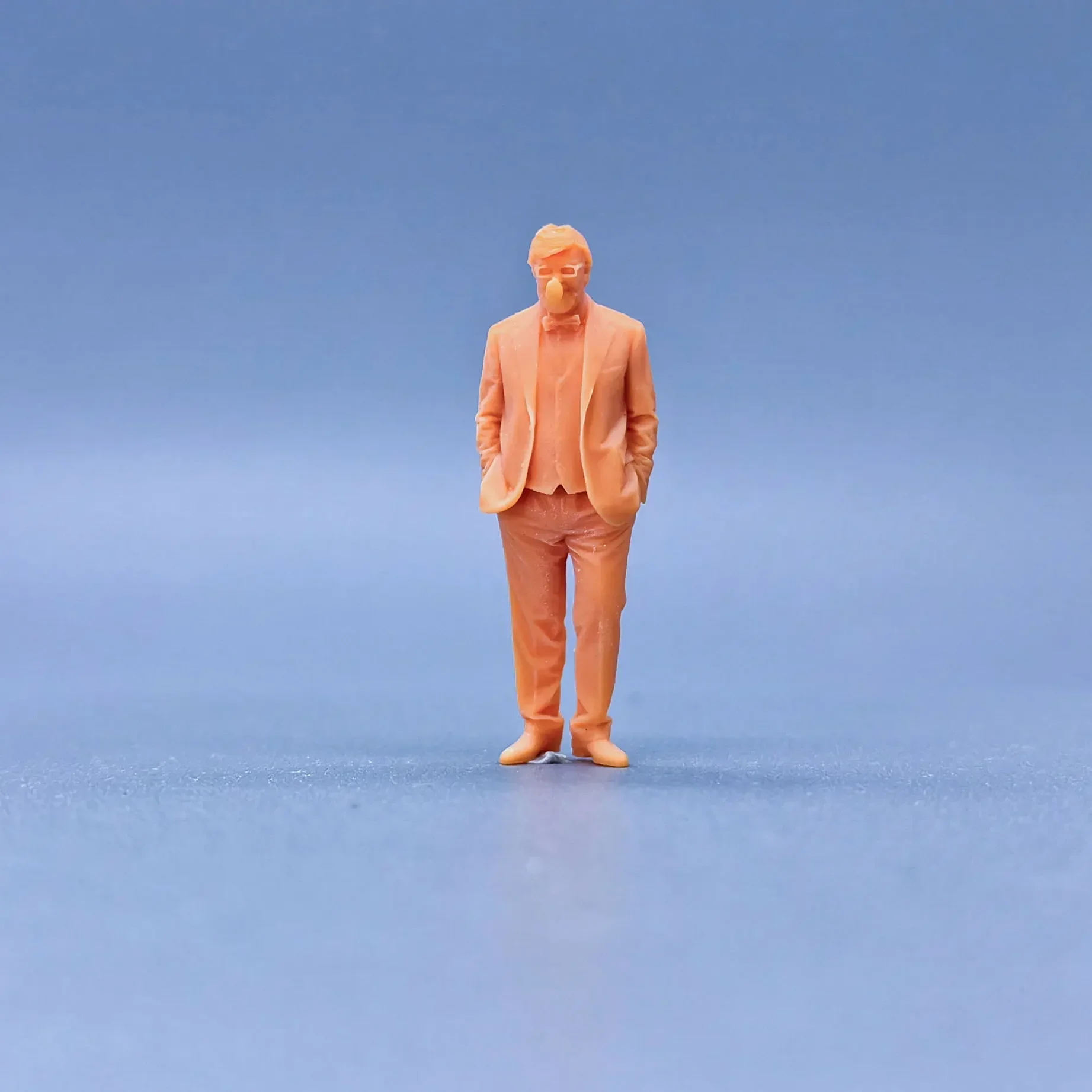 Modèle en résine riche pour vieil homme, échelle 1/64 1/43, avec tuyau, Diorama Miniature non coloré, peint à la main, S617