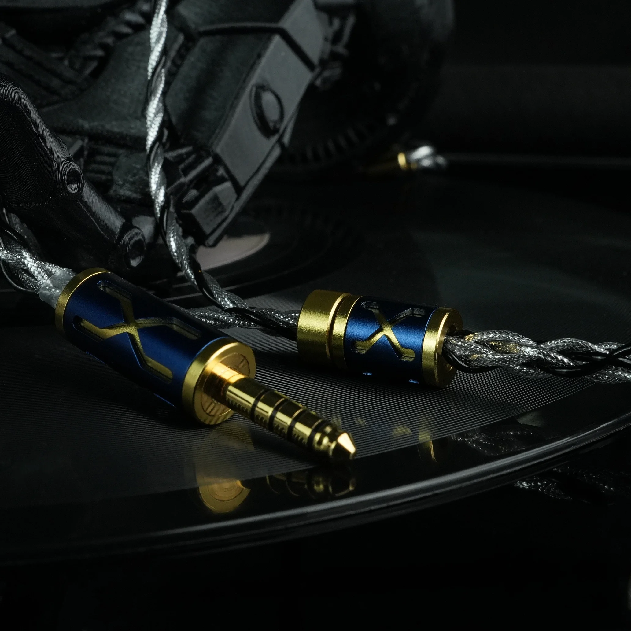 ZiSin-303 IEM-Kabel Kopfhörer-Upgrade-Kabel 6,35/4,4/3,5/2,5 mm MMCX 0,78 für Bravery F1 AKG MK4 IEM – Detail 6