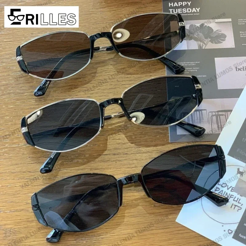 Gafas de sol con apariencia de diseñador, montura metálica para mujer, forma geométrica única, tamaño pequeño, lente UV400, artículo de moda imprescindible