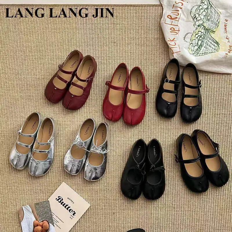 

Vintage Tabi Split Toe Mary Jane Flats Women Soft Buckle Strap Ballet Shoes Retro Burgundy Black Sliver Red Casual Daily Shoes