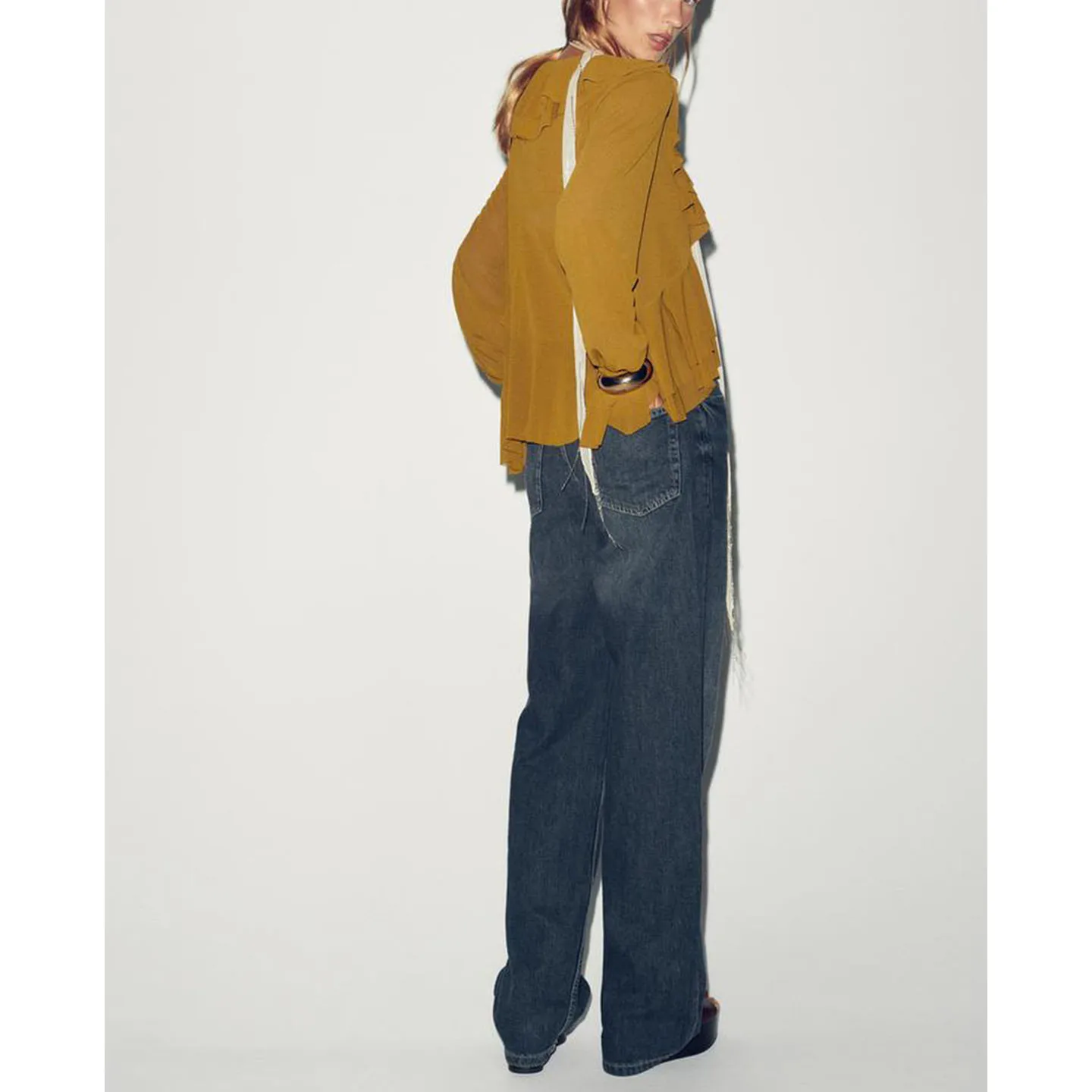 Autunno 2025 Orlo asimmetrico V-Ne Long Sve Donna irt Decorativo Dra Layered Sle Loose Fit Fibra di poliestere