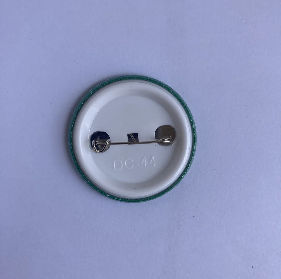 أزرار خمر شارة بدبوس 1.73 بوصة مضحك الفكاهة الساخرة روح الدعابة الرجعية إرتداد هدية دبابيس على ظهره