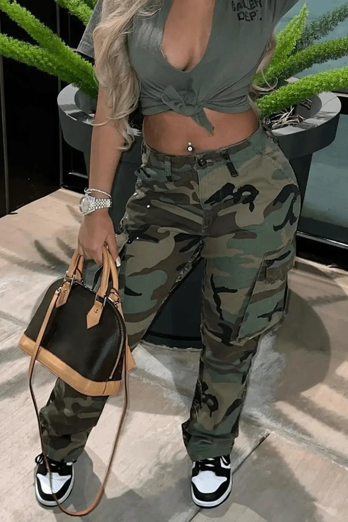 

Plus Size Camo Print Side Pocket Cargo Pants Camouflage Mid Waist Casual Women Camo Pants Regular Leisure Lady 2023 New Pants