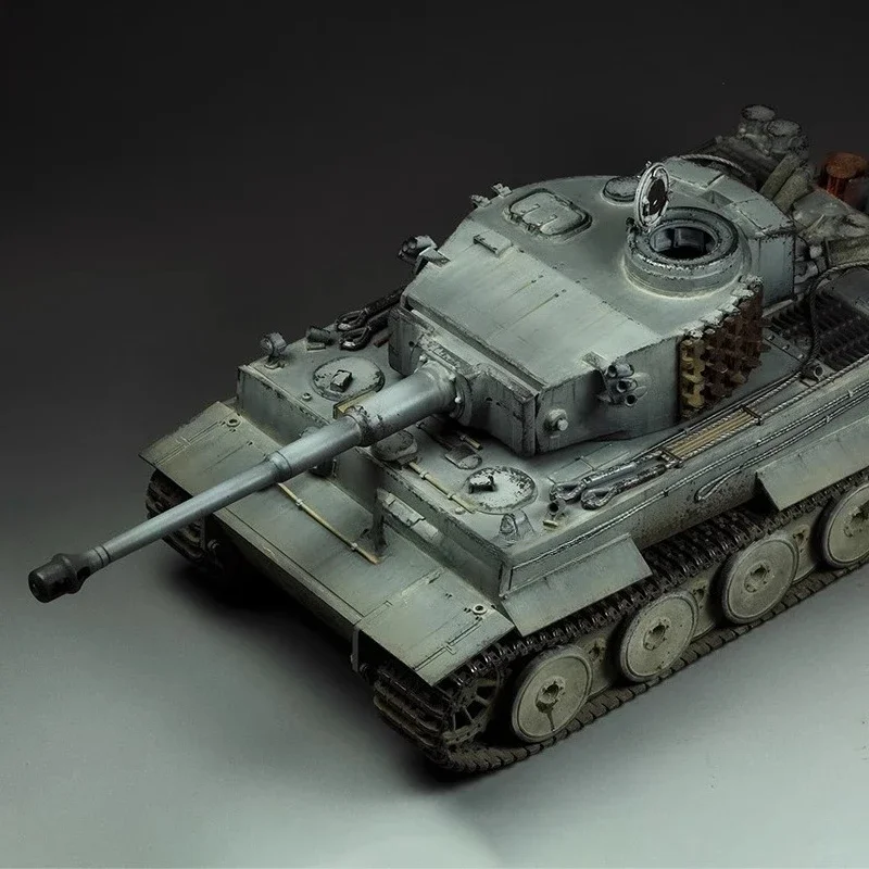 

3G model, assembled tank 35216 Tiger I Initial 1/35 German Tiger tank model