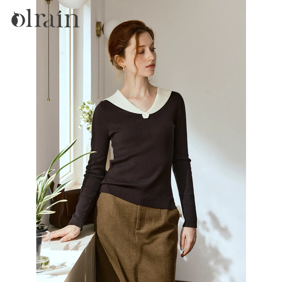 

OLrain Women's V-Neck Color Block Knitted Pullover Autumn 2025 Elegant Soft Comfortable Slim Fit Long Sleeve Top O57QZ000582