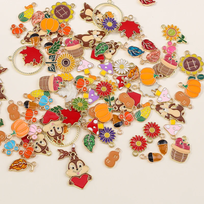 Leslie 10 Stück niedliche Herbst-Anhänger zum Erntedankfest, Ahornblatt, Pilz, Apfel, Kürbis, Anhänger für Armbänder, Halsketten, Schmuckherstellung – Detail 6