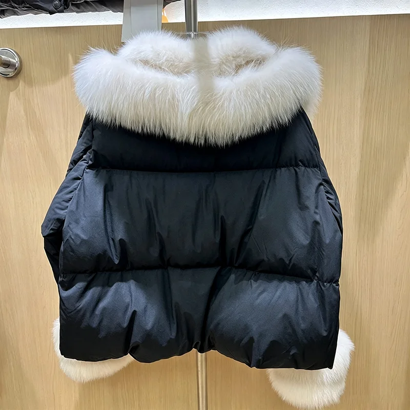 High-quality goose down jacket, fox fur large collar short down jacket, 2026 winter new style loose women's fur coat
