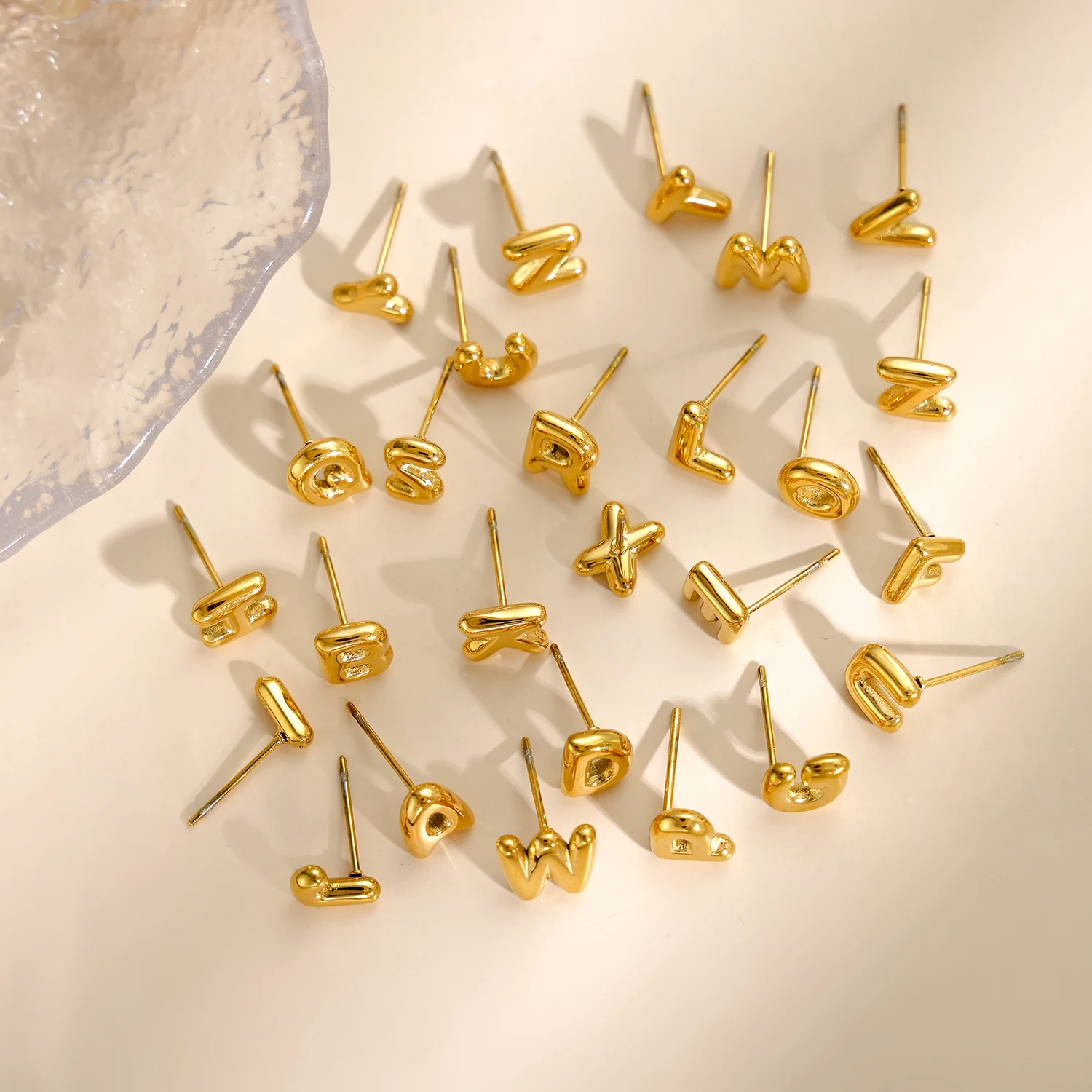 

Fashion Stainless Steel 26 Initial Letter A-Z Gold-Plated Mini Bubble Letter Ear Studs Waterproof Plated Daily Jewelry Gift