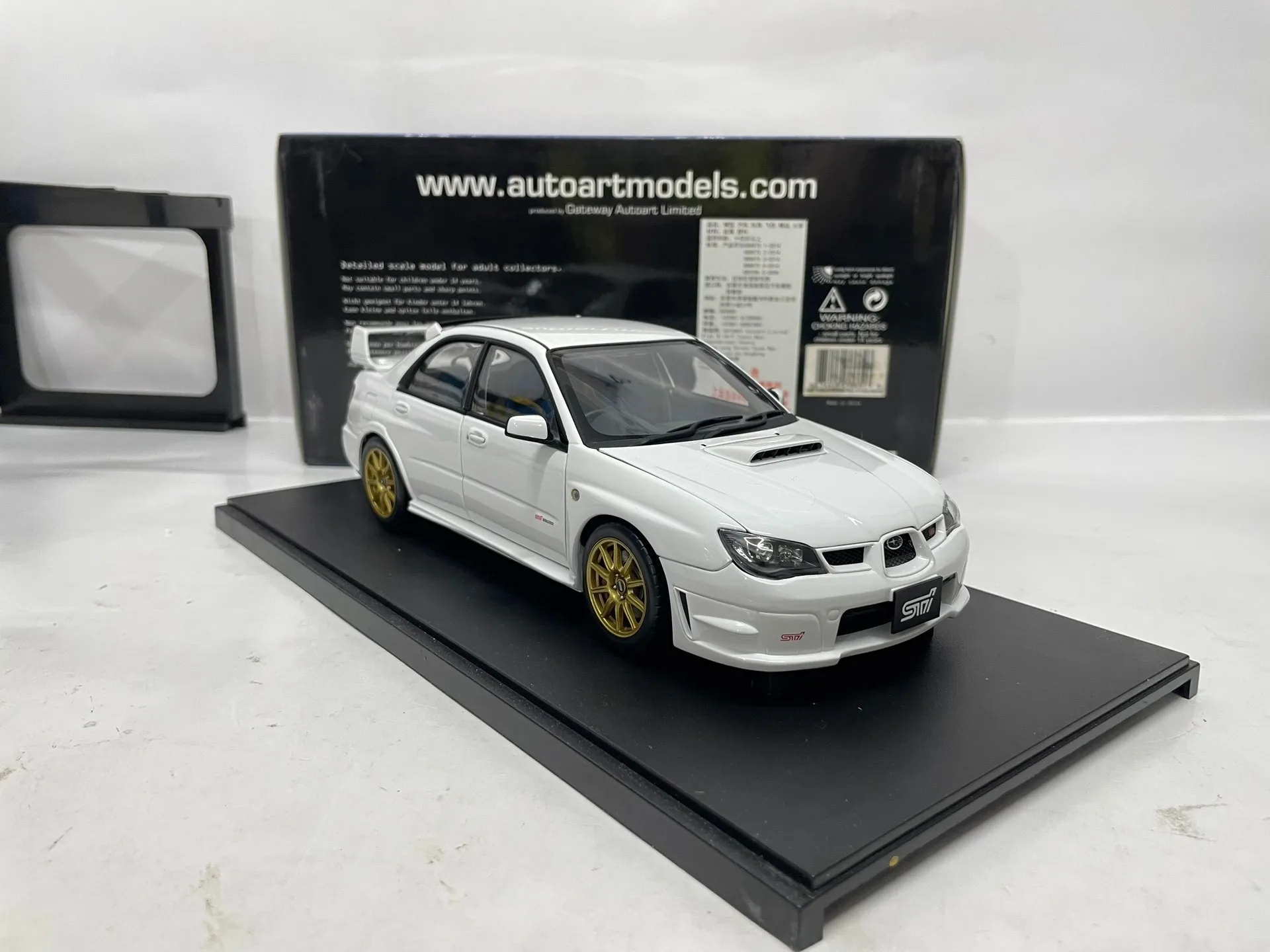 Autoart 1:18 Impreza WRX STI 9 White JDM Simulation Limited Edition All Open Alloy Metal Static Car Model Toy Gift