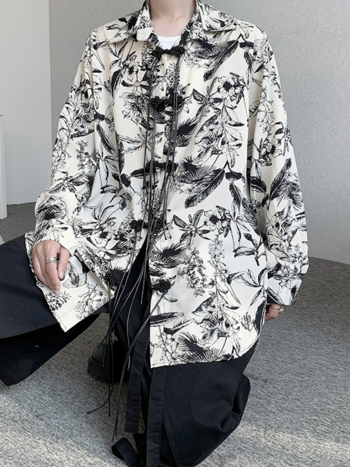 

Мужской ханьфу свободного кроя с длинными рукавами, с эффектом тай-дай на водной основе, с декоративными накладками на плечах, в новом китайском стиле Дзен Дао, молодежный тренд