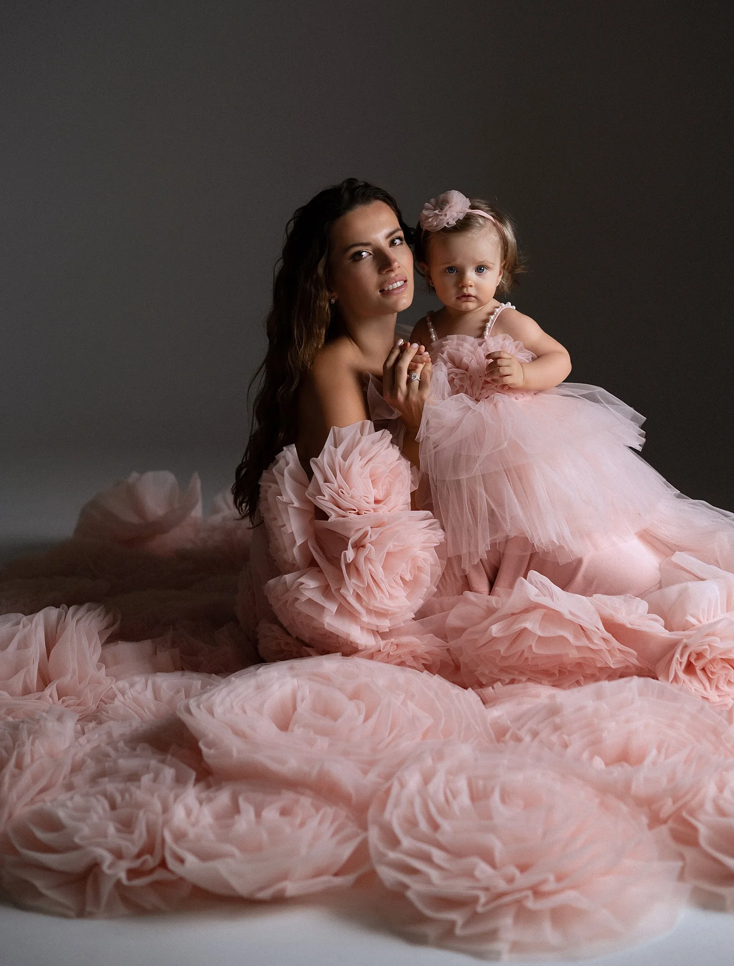 Pink Tulle Maxi Dress with 3D Ruffle Flowers, Sleeveless Off‑Shoulder Evening Gown, Summer Party Dress For Photo Shoot Chic Robe