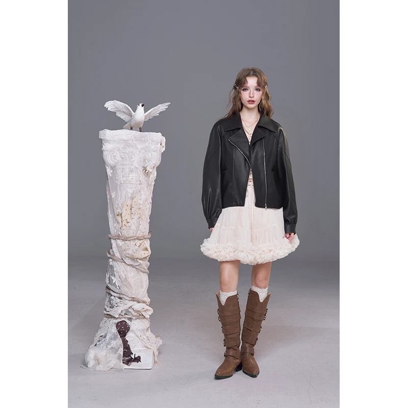 ELFSACK 2025 وصل حديثًا سترة شتوية متماسكة بألوان متباينة مع قلنسوة وسحاب أمامي للنساء