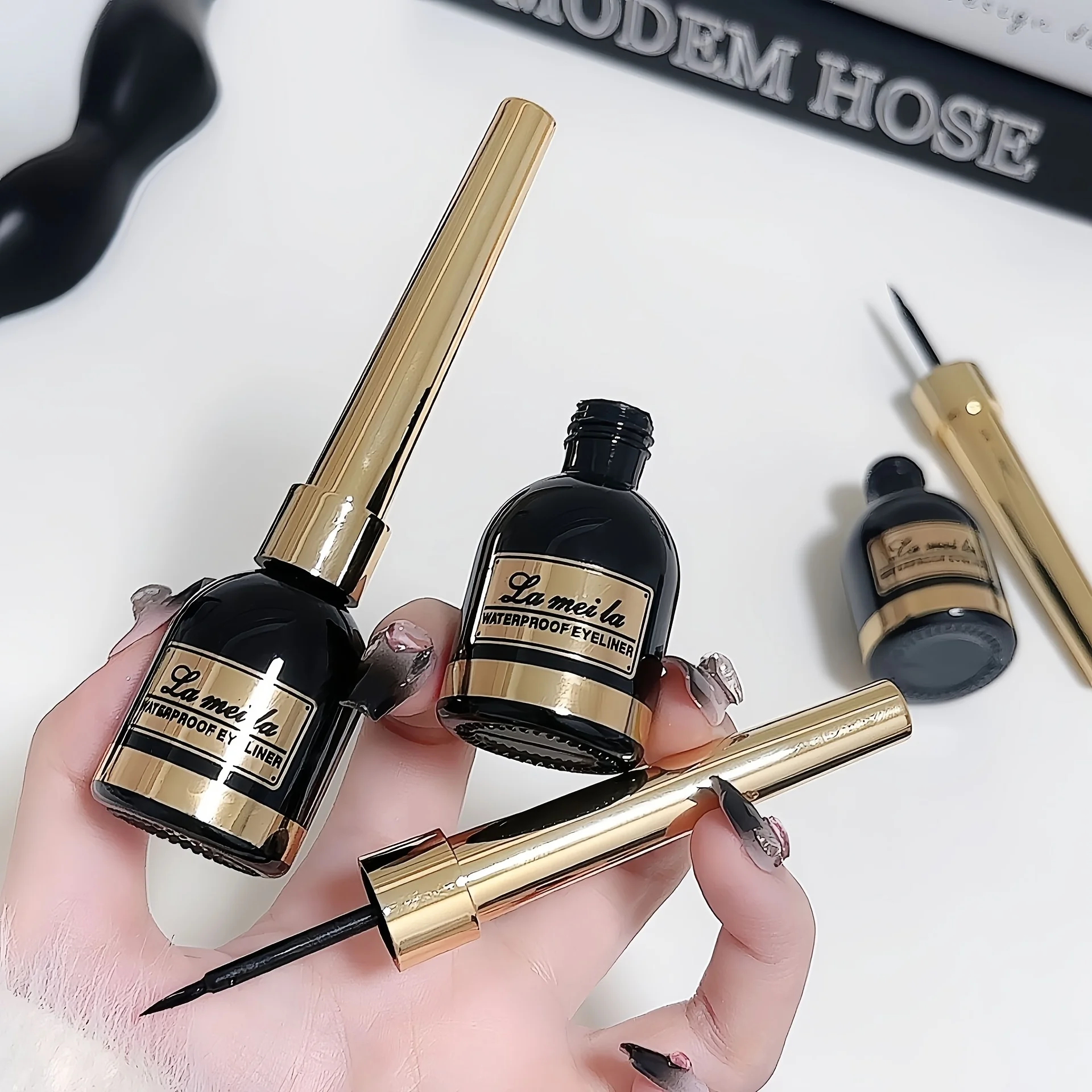 Waterproof Liquid Eyeliner Black Eye Makeup,Ultra-Fine Tip Waterproof and Smudge-Proof Long-Lasting Durable, Ideal For Beginners