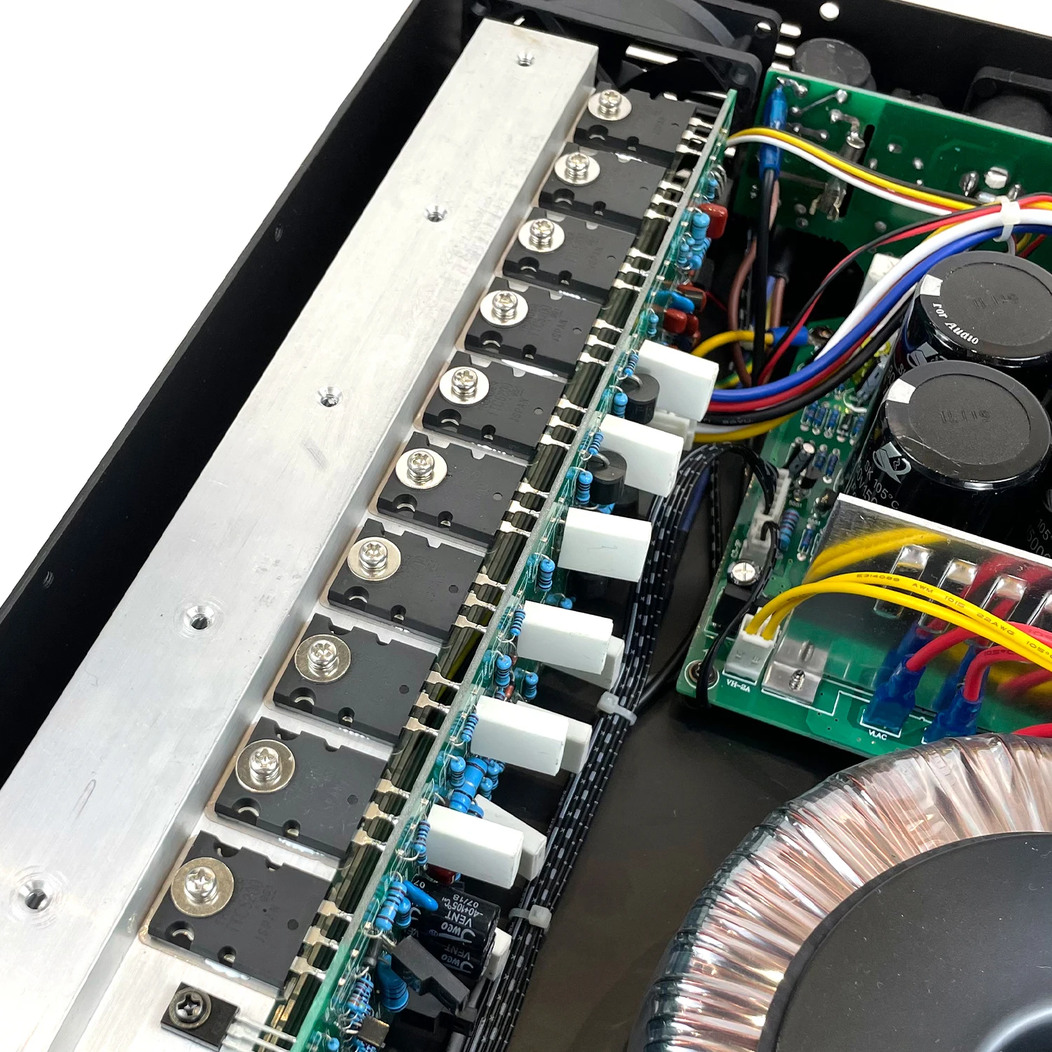 High Quality Professional P7000SS  Power Amplifier Audio Power Amplifier for Stage Performance