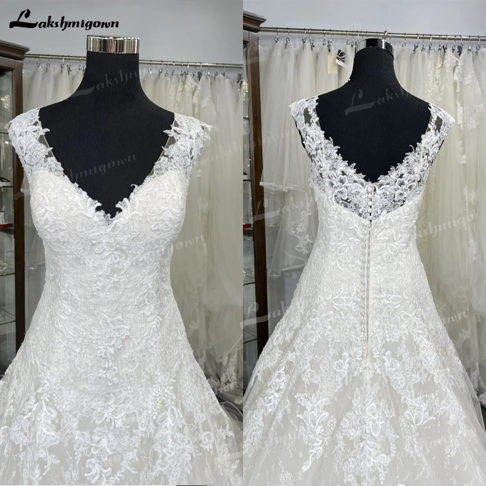 Lakshmigown-vestido de Novia de encaje, sin mangas, longitud hasta el suelo, espalda transparente, cuello en V, cremallera, hecho a medida