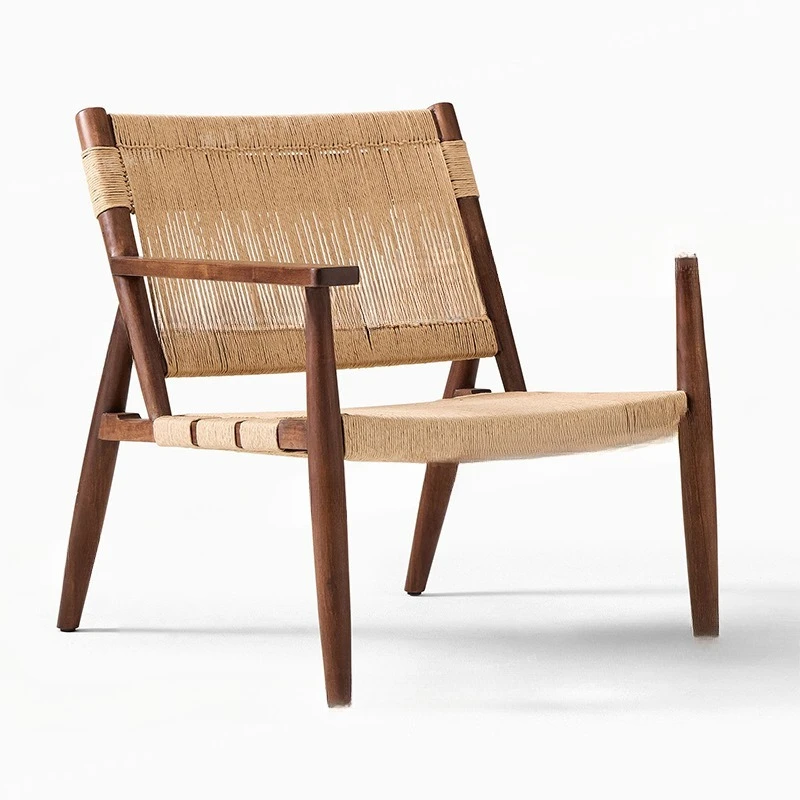 Einzelner, lässiger Designer-Sofastuhl aus gewebtem Rattan im japanischen Stil mit leisem Wind