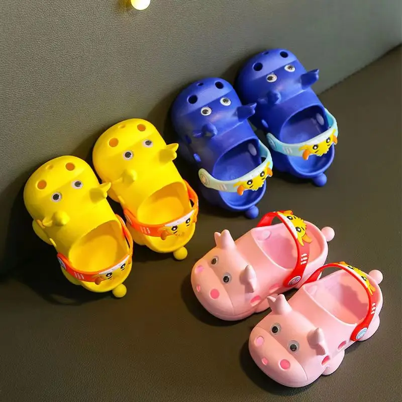 Sandales de plage coordonnantes pour enfants, sabots de dessin animé mignons, semelle souple, chaussures pour tout-petits, chaussures d'extérieur pour enfants, OligLight, été, nouveau