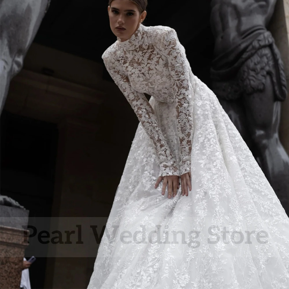 Vestido de novia de encaje de ilusión de cuello alto de lujo, manga larga, línea A, hasta el suelo, botones, tren de barrido nupcial, vestidos de Iglesia