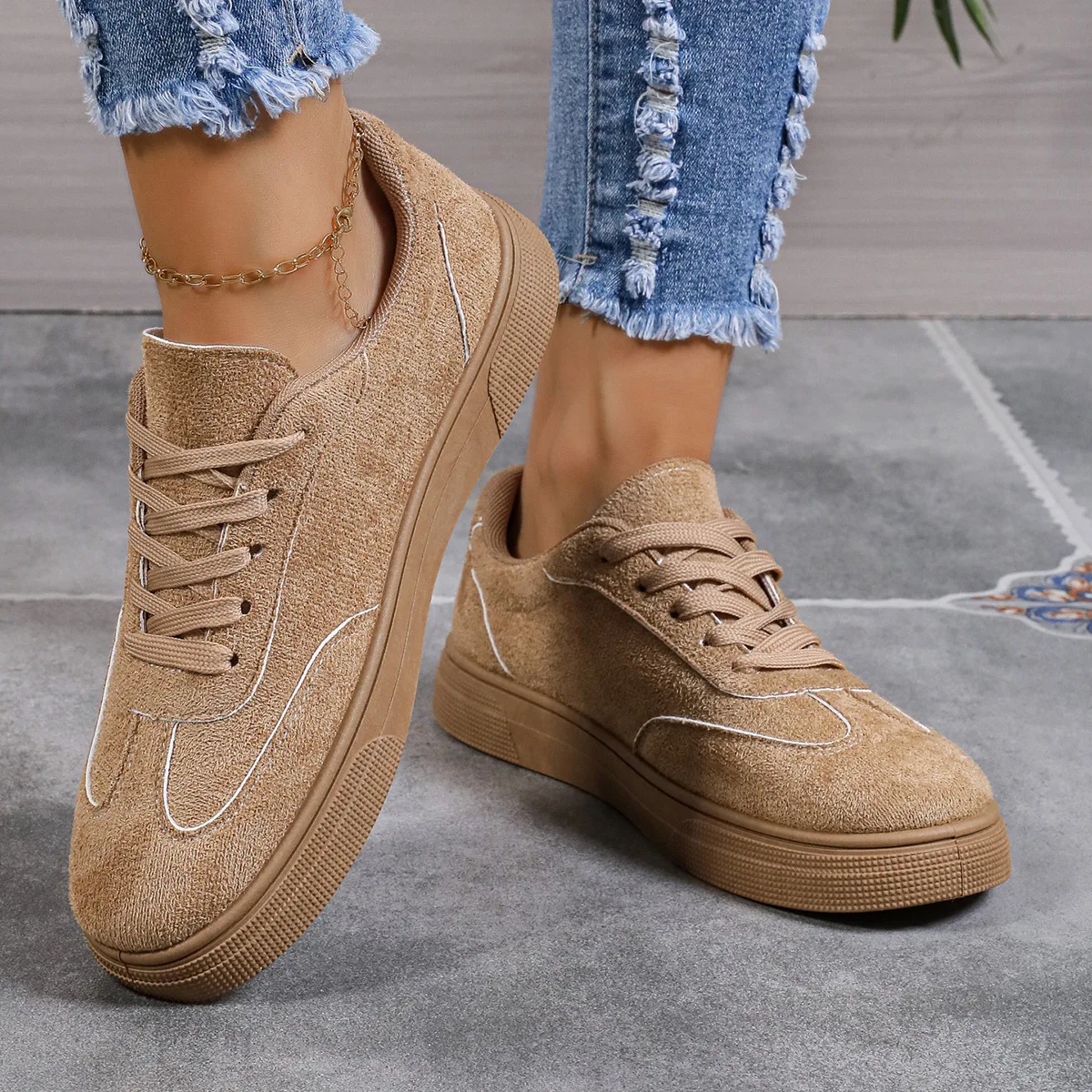 

Красные кроссовки больших размеров для женщин, весенне-осенние, новые, модные, универсальные, спортивные, повседневные, вулканизированные.