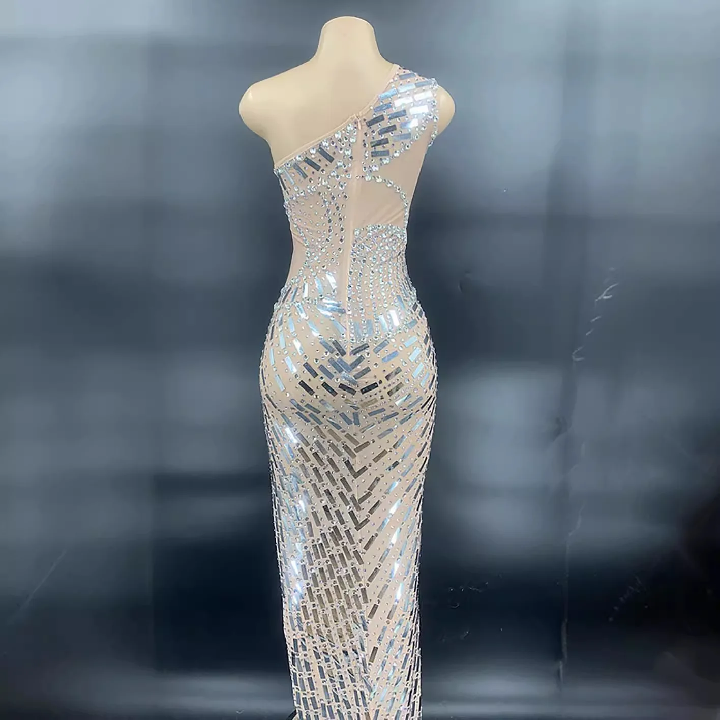 2024 new costume tile tight dress sexy package catwalk host singer model