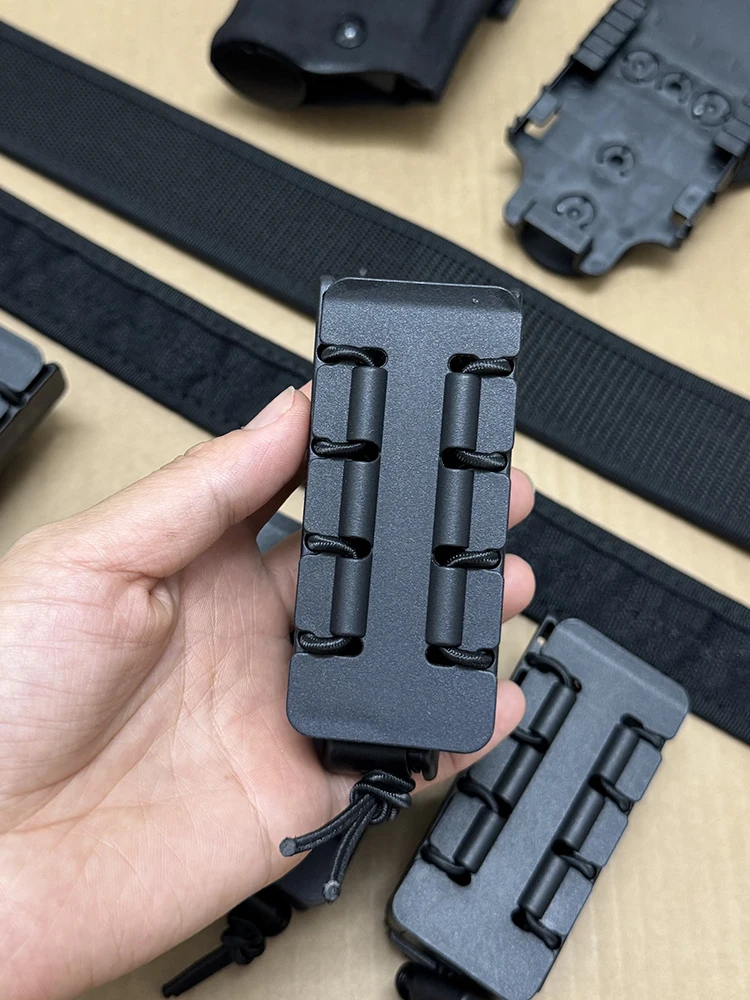 quick-release-single-row-hand-tool-pouch-document-case-oy-well-mannered-tiger-fire-crane-g17-g34-p320-hd-magazine-cover