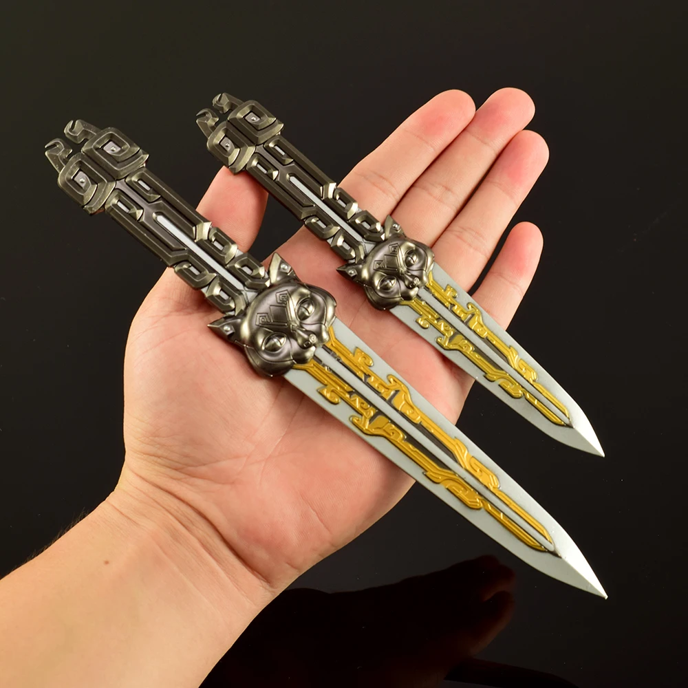 18-25cm Delta Force jeu faucon griffe couteau volant épées Cosplay modèle Katana Anime jeu porte-clés samouraï cadeaux jouets pour garçons