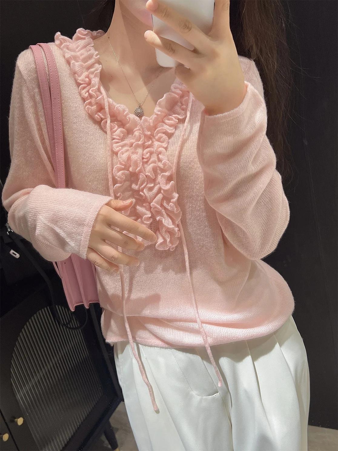 

Сверхлегкий вязаный свитер из шерсти Camere с V-образным вырезом и внутренней частью, увеличивающий кружевной дизайн, нежный мягкий корейский слэ