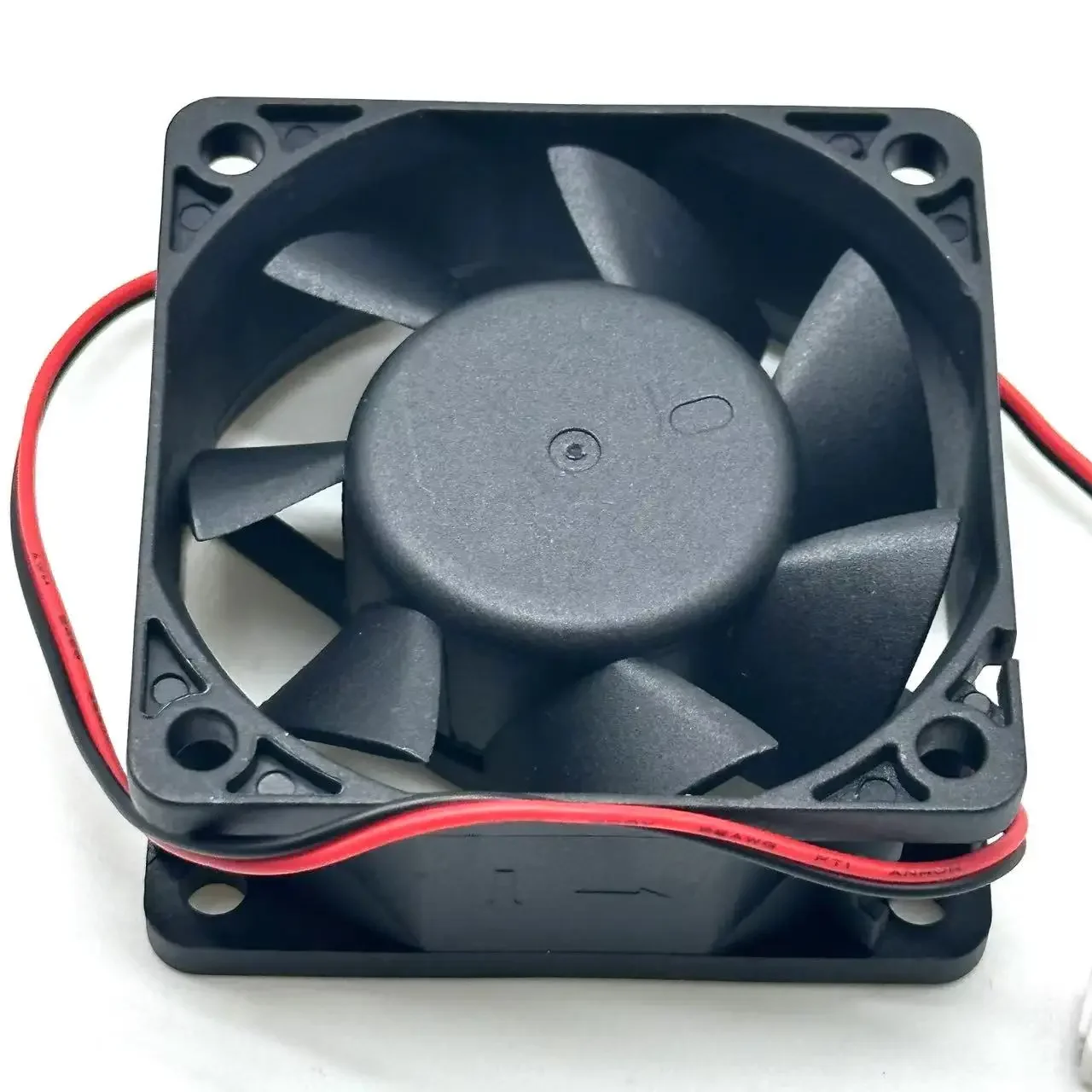 HXH HDH0612UA DC 12V 0.27A 60x60x25mm 2-Wire Server Cooling Fan