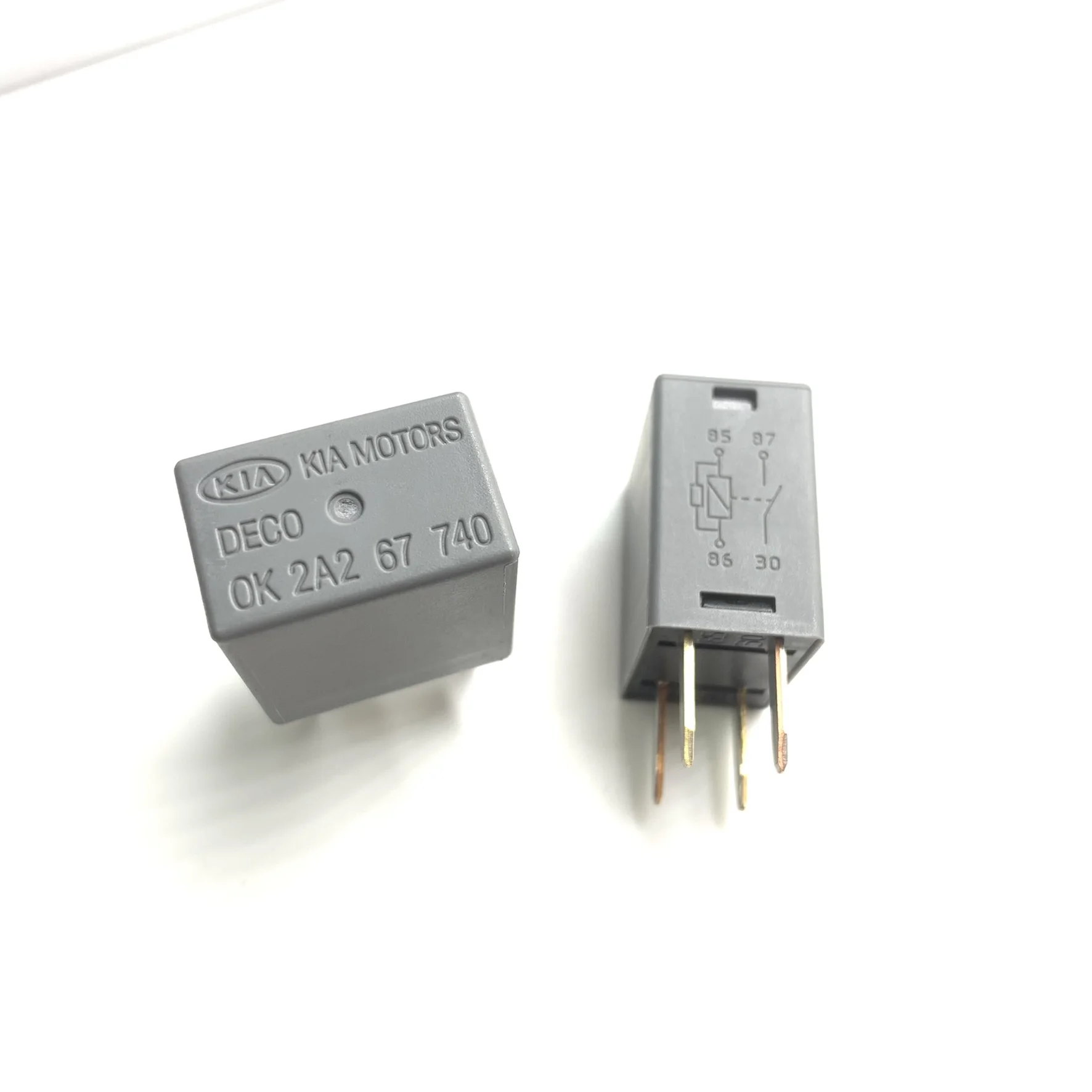 Il Relay:OK 2A2 67 740, 1 PCS: Recensione e Valutazione del Relè per Applicazioni Elettroniche