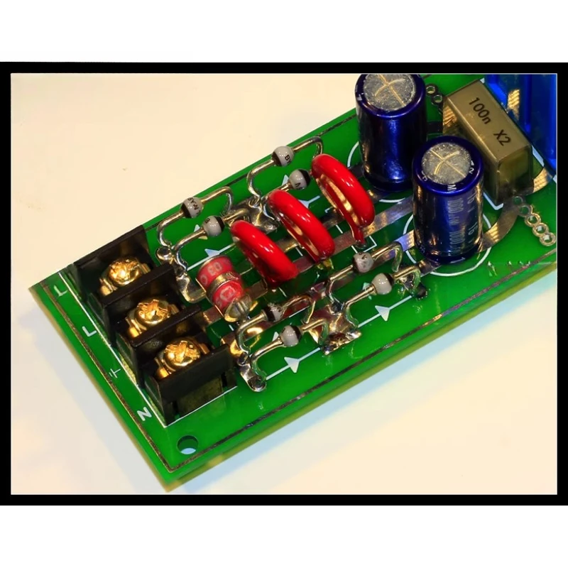 オーディオ浄化電源ボードでオーディオ品質を向上、プリステージCDオーディオソースDAC専用