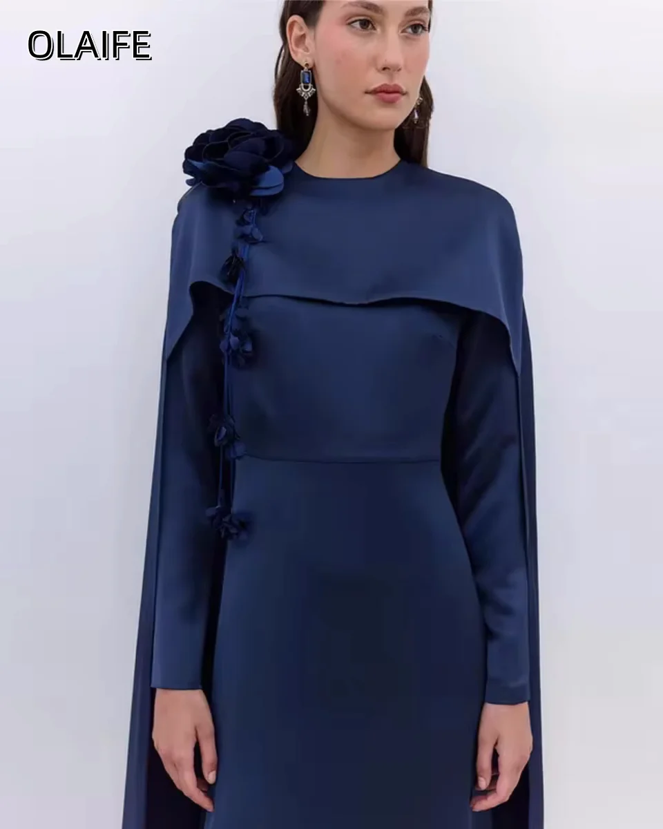 ซาติน O-Neck ชุดราตรี 3D ดอกไม้ A-Line Elegant Party Gowns Cape ที่กําหนดเองแขนยาว Sweep Train vestidos de noche