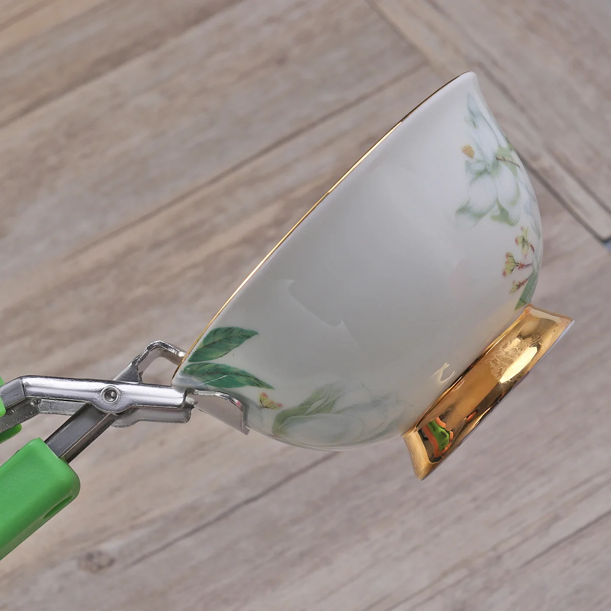 

Kitchen Bowl Gripper Clip Stainless Steel Heavy Duty Plate Holder for Hot Pots Pans Dishes with Safety Lock Spring Design Dish