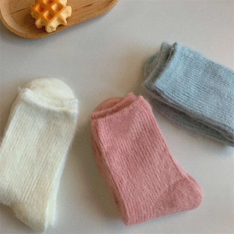 Women  Plush Socks Solid Color Insulation for Autumn Winter Striped Medium Length Sock Breathable Comfort Kawaii Stockings Носки