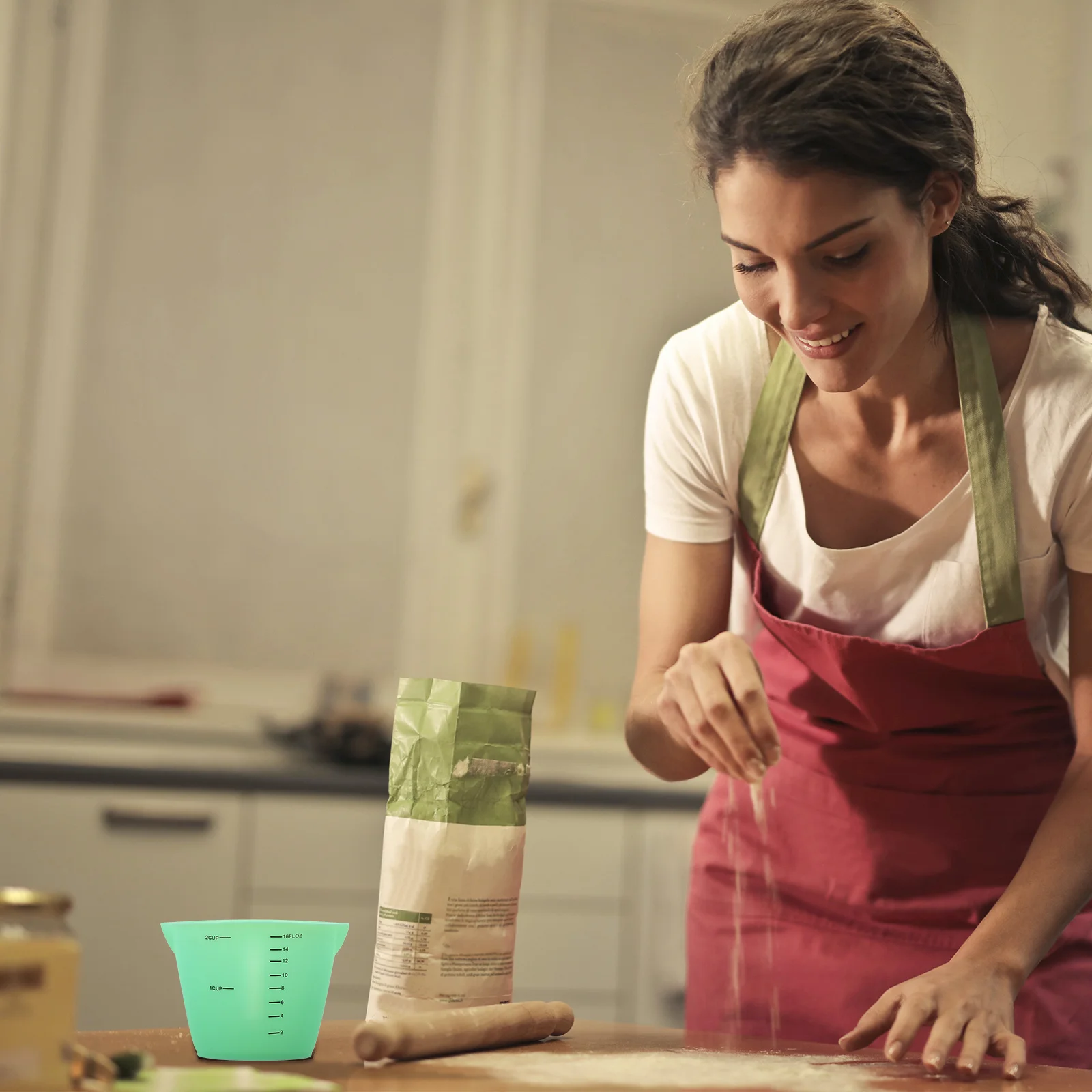 

Силиконовая чашка для выпечки, прозрачная шкала, гладкая поверхность, двойной носик, дизайн для жидких твердых ингредиентов, кухонный измерительный инструмент, градуированный