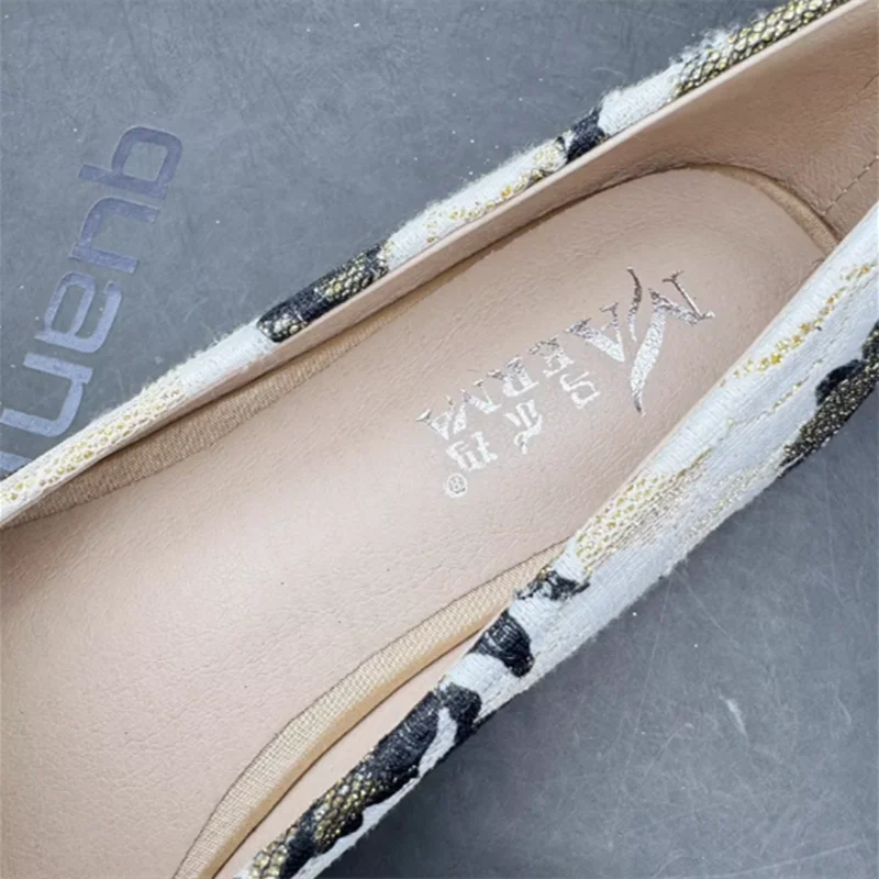 Women\'s Printed Floral Embroider Shoes Chinese Style Pointed Toe Slip-Ons Ethnic Blue Black Flats Mixed Colors Plus Sizes 48-33