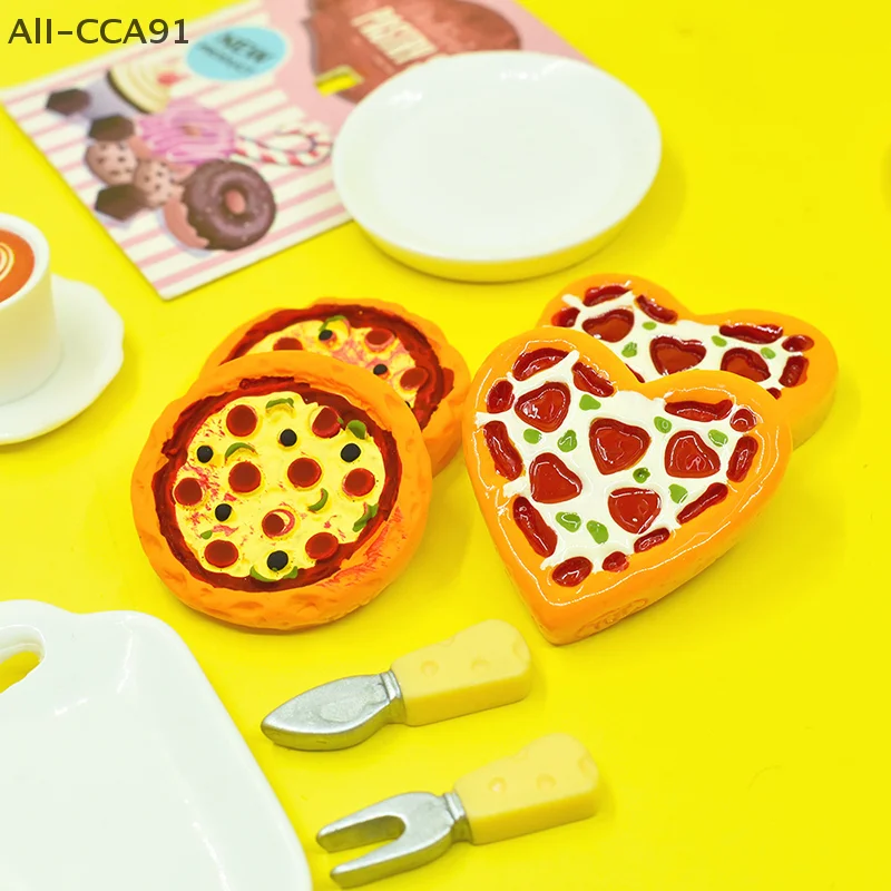 

5Pcs Dollhouse Simulation Pizza Model Dollhouse Mini Food Toy Dolls House Kitchen Accessories Pretend Play Toys